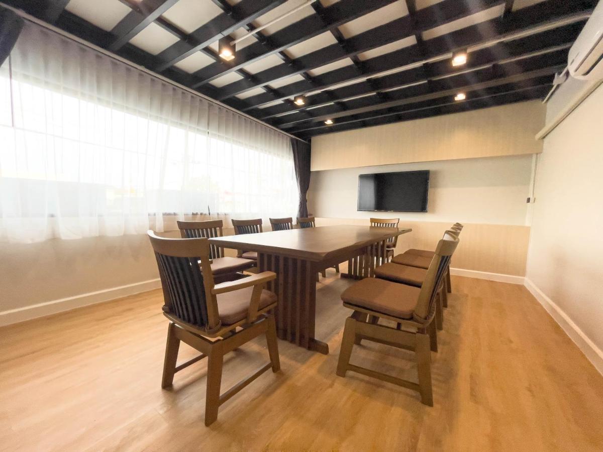 V1 Boutique Hotel 北碧府 外观 照片