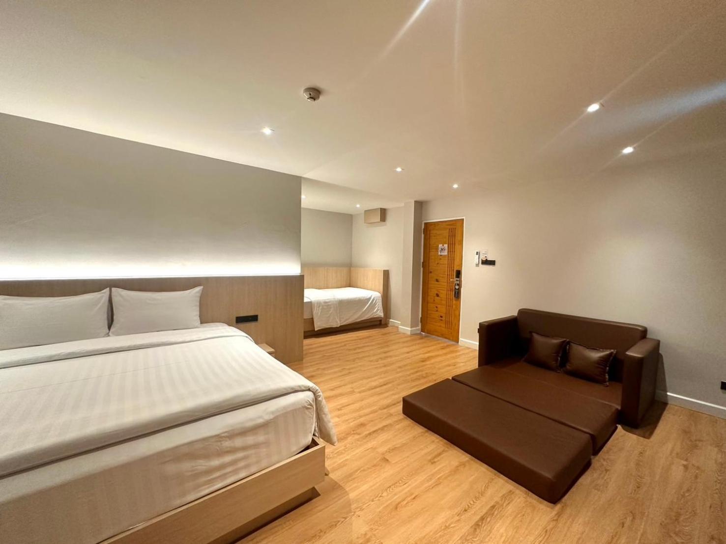 V1 Boutique Hotel 北碧府 外观 照片