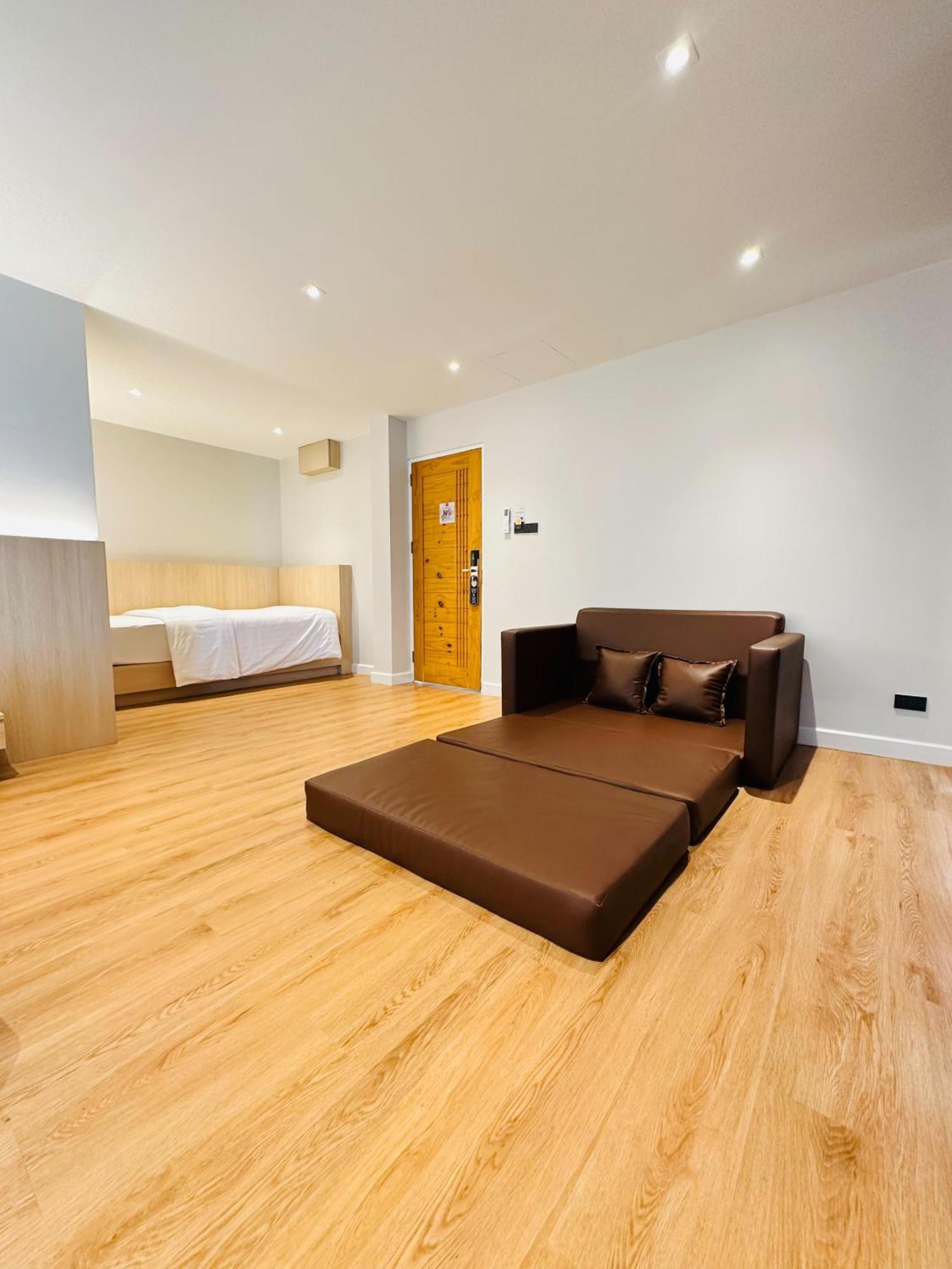 V1 Boutique Hotel 北碧府 外观 照片